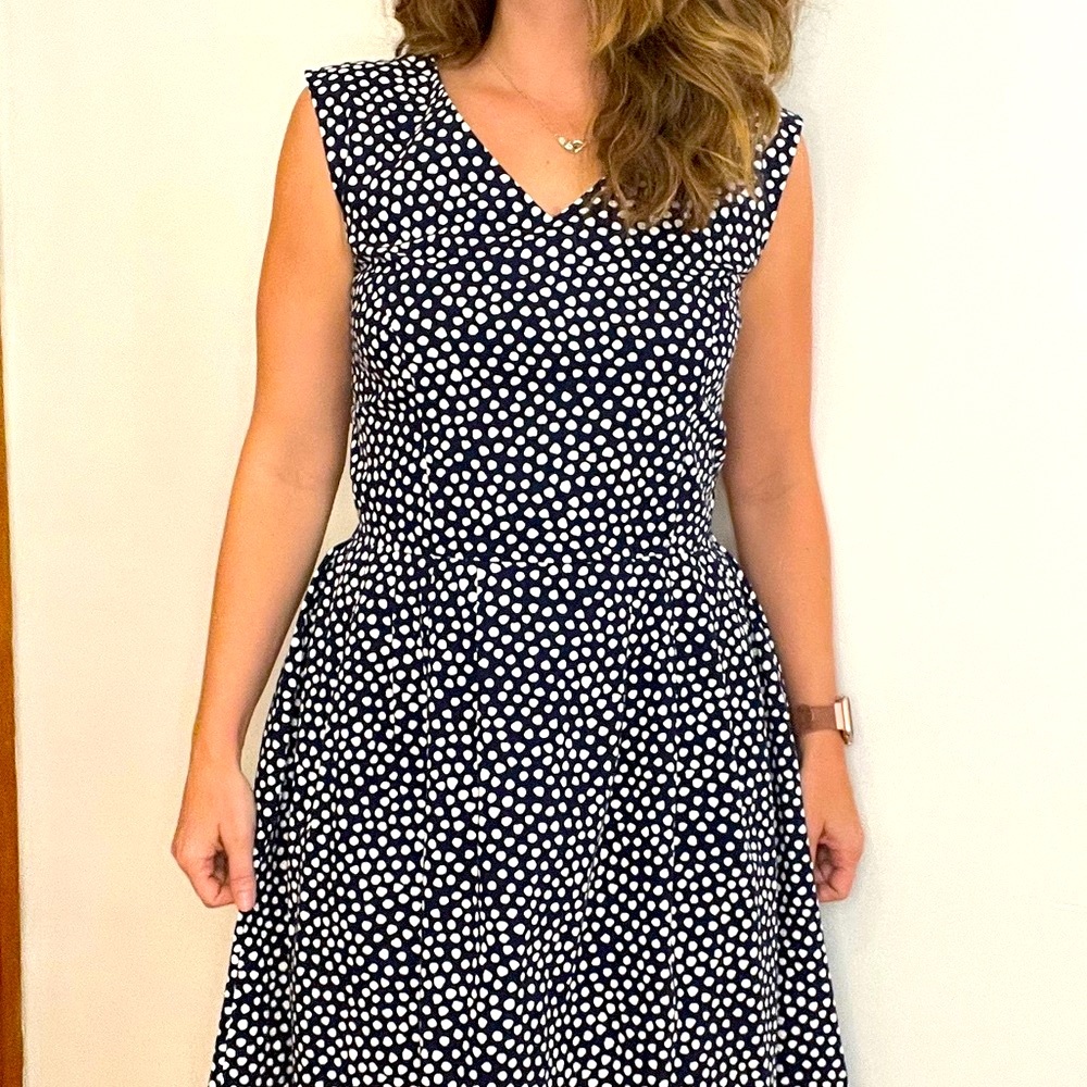 Lanz Vintage 1970s Elegant Navy Blue and White Polka Dot Dress - Picture 4 of 13